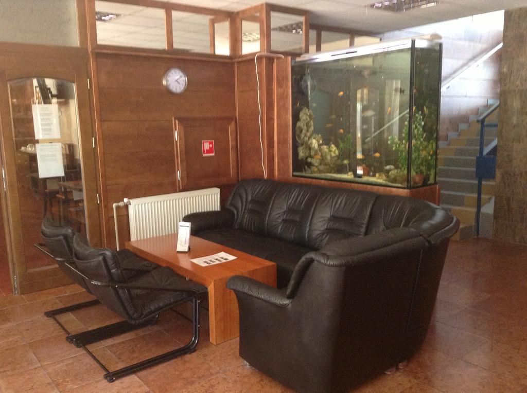 Hotel Avion Bratysława Zewnętrze zdjęcie