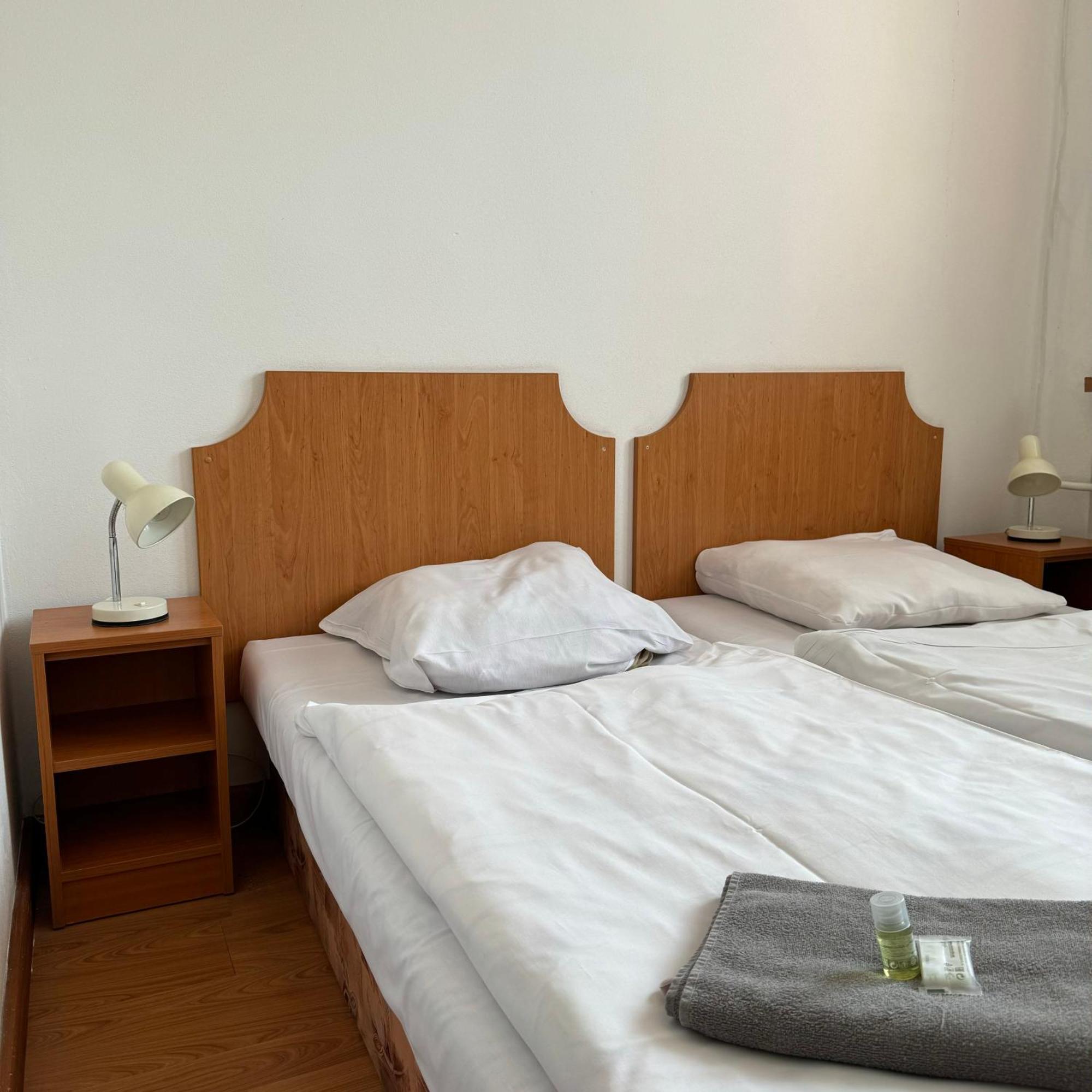 Hotel Avion Bratysława Zewnętrze zdjęcie