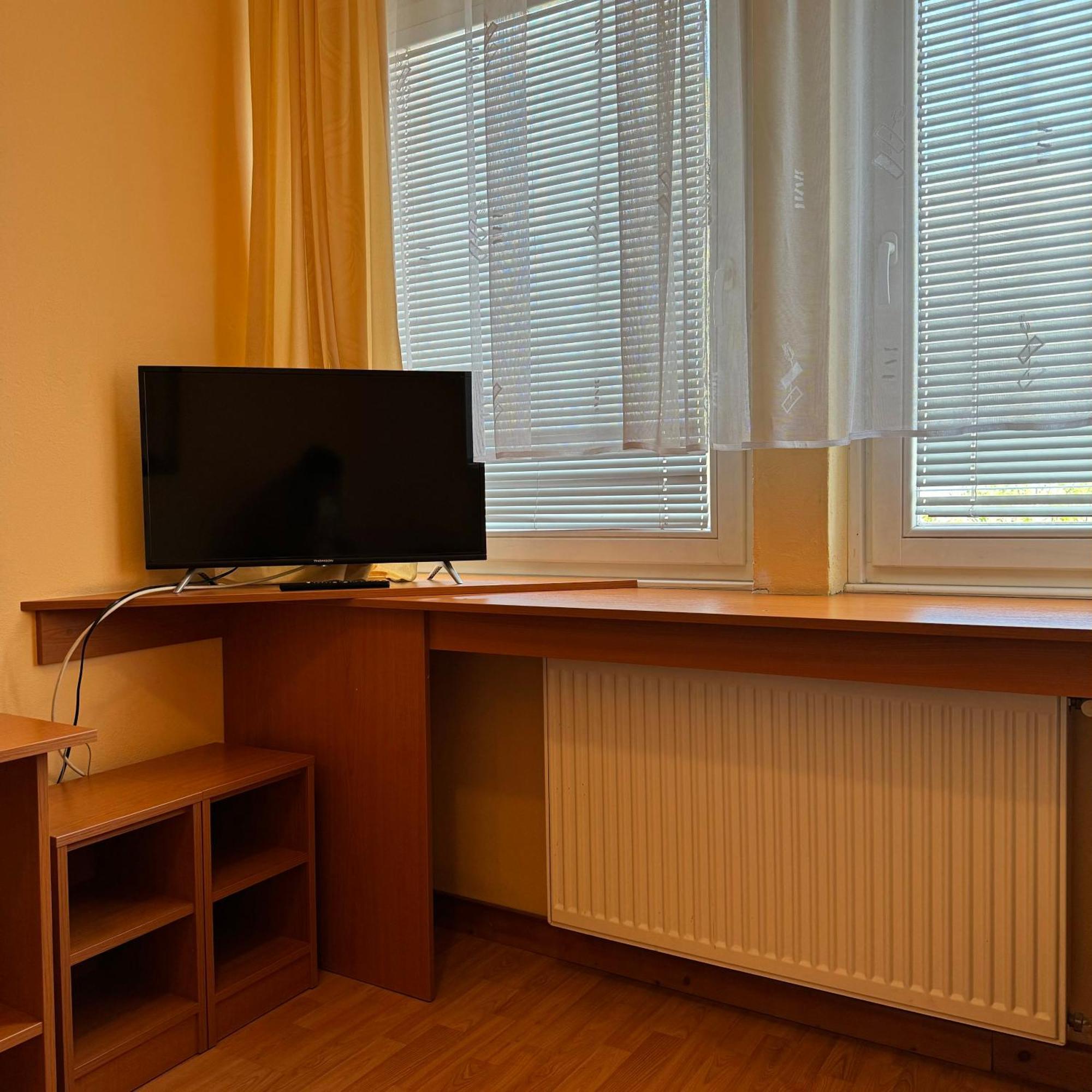 Hotel Avion Bratysława Zewnętrze zdjęcie