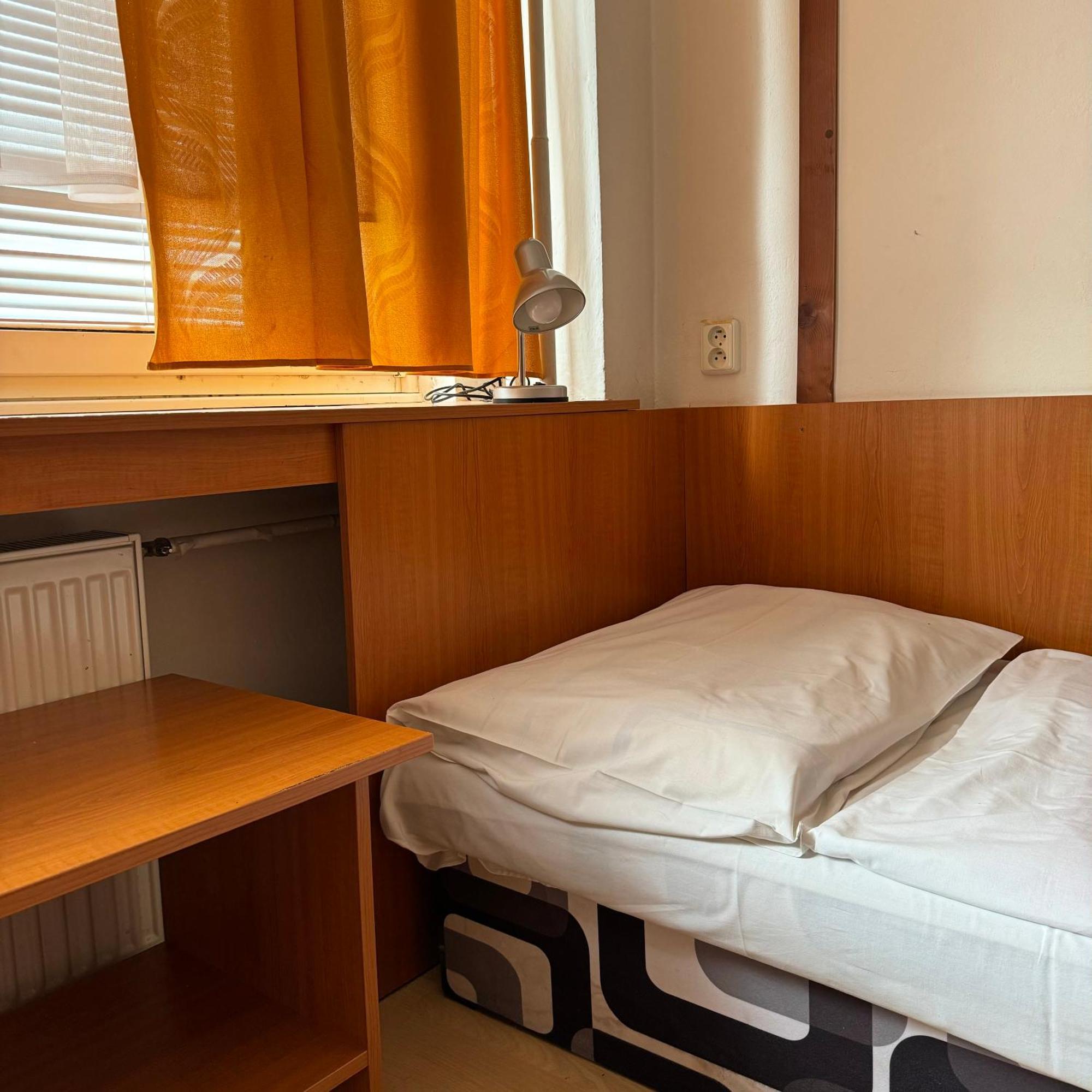 Hotel Avion Bratysława Zewnętrze zdjęcie