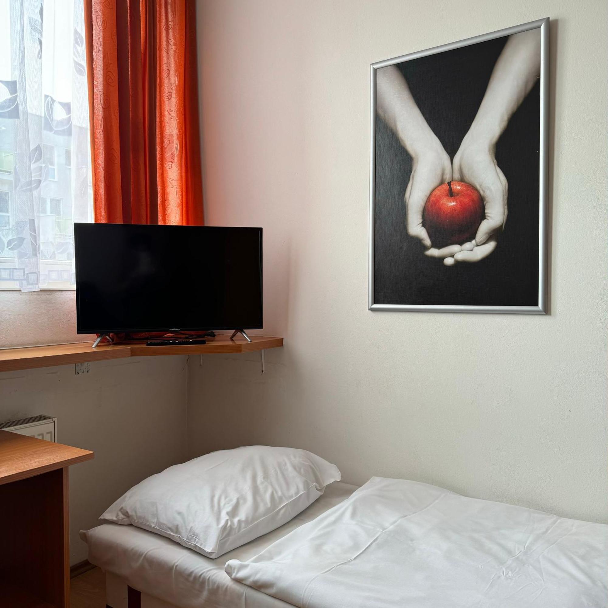 Hotel Avion Bratysława Zewnętrze zdjęcie