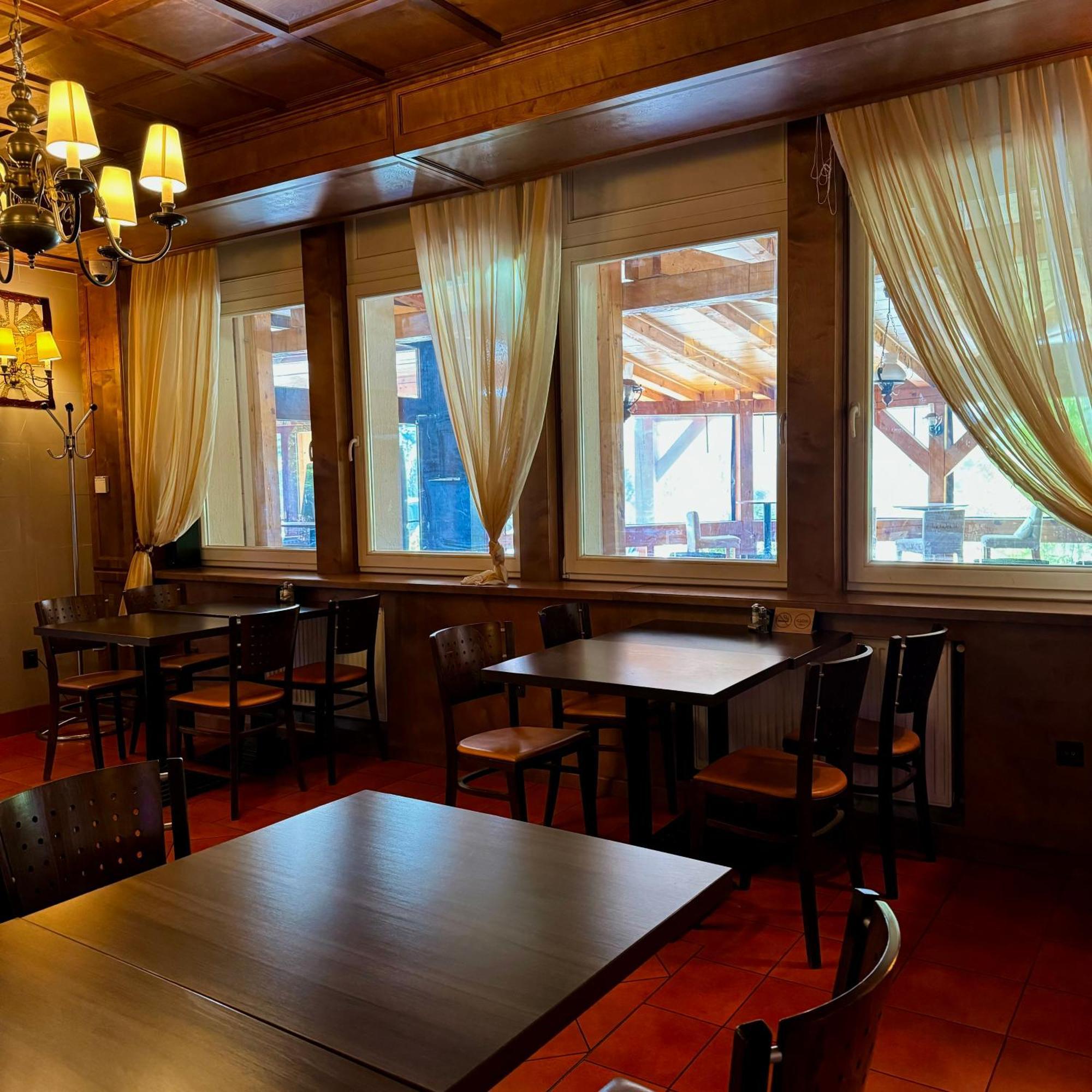 Hotel Avion Bratysława Zewnętrze zdjęcie