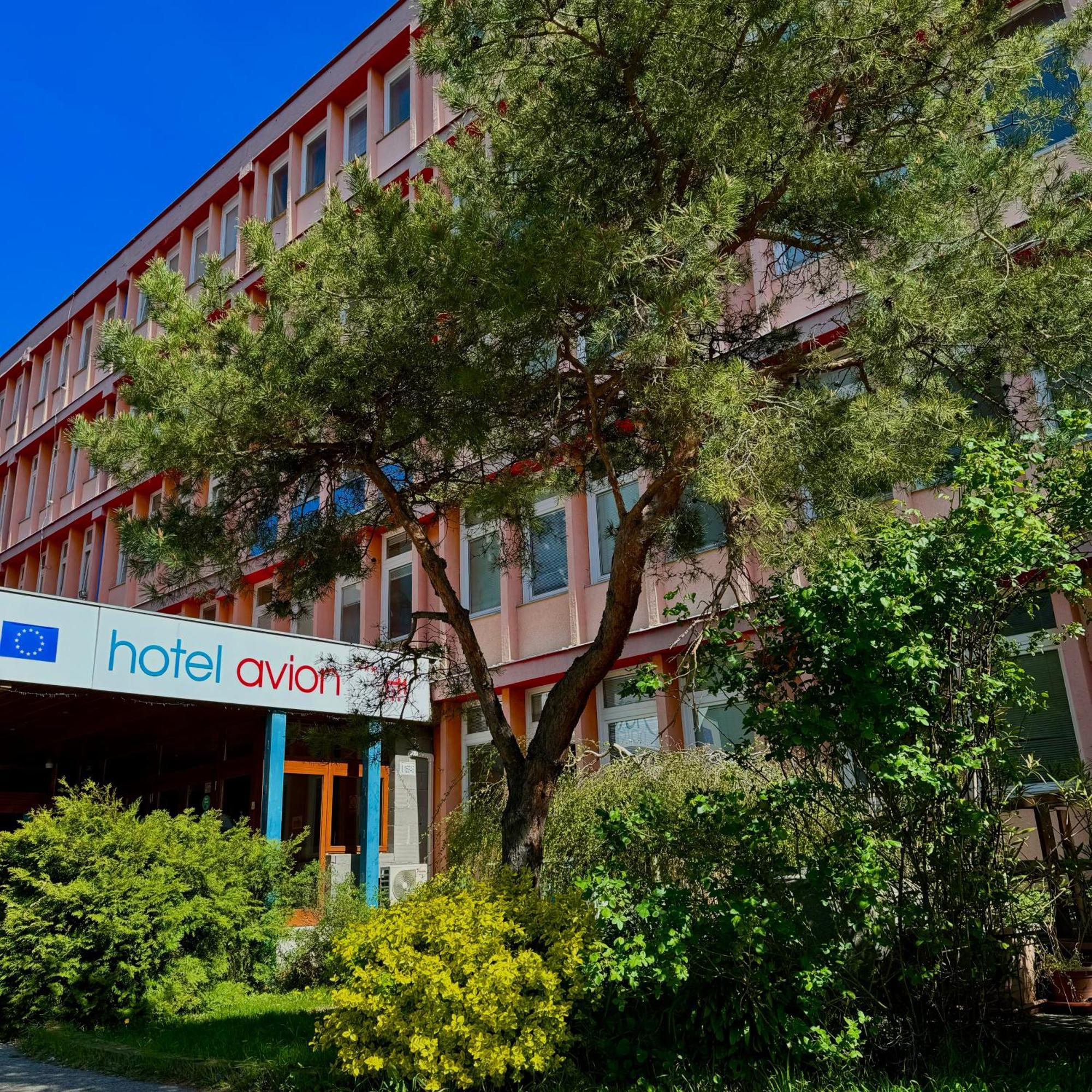 Hotel Avion Bratysława Zewnętrze zdjęcie